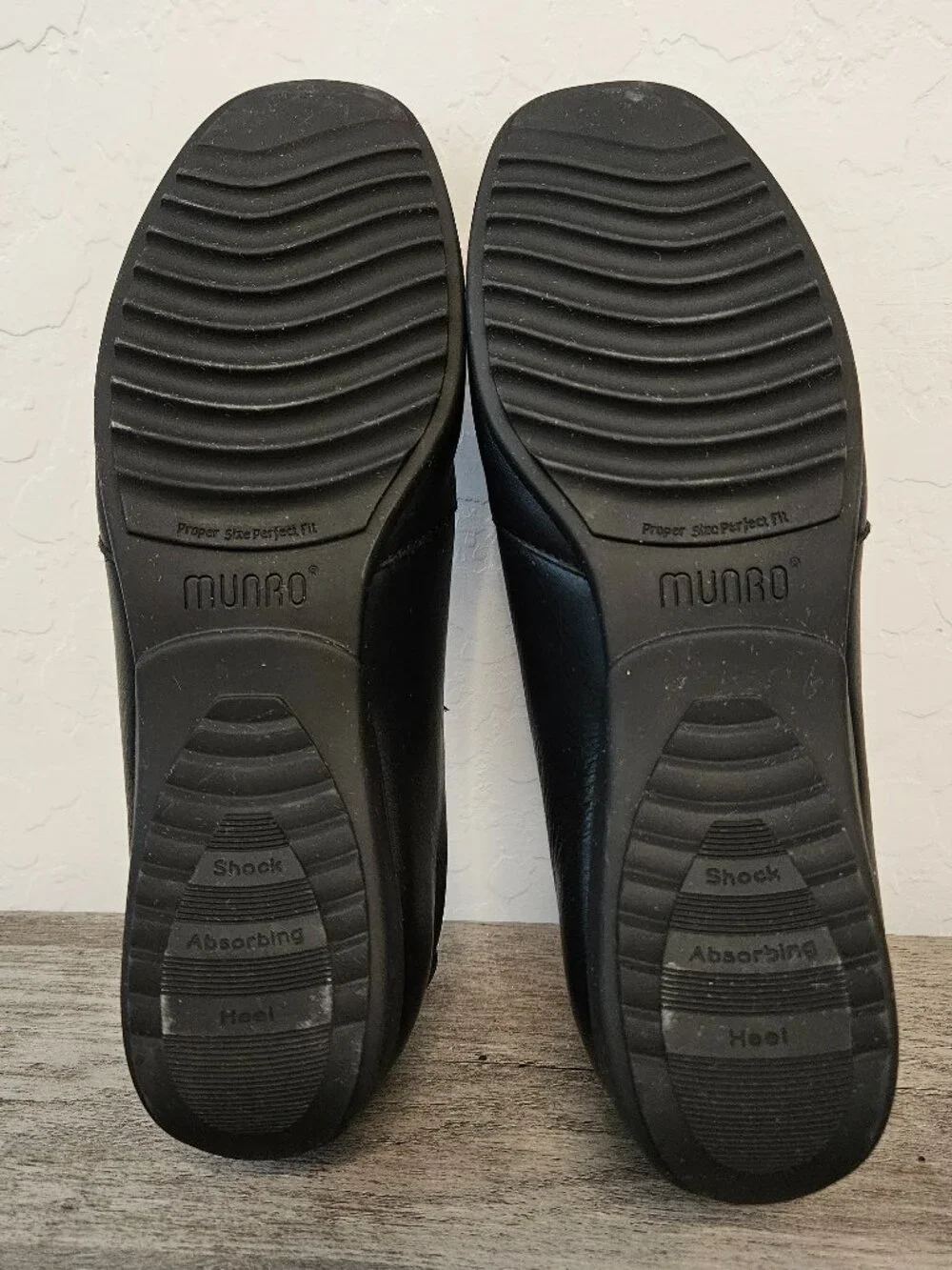 Munro Berkley Black Leather Front Zip Comfort Loafers Shoes - Size 8.5 M